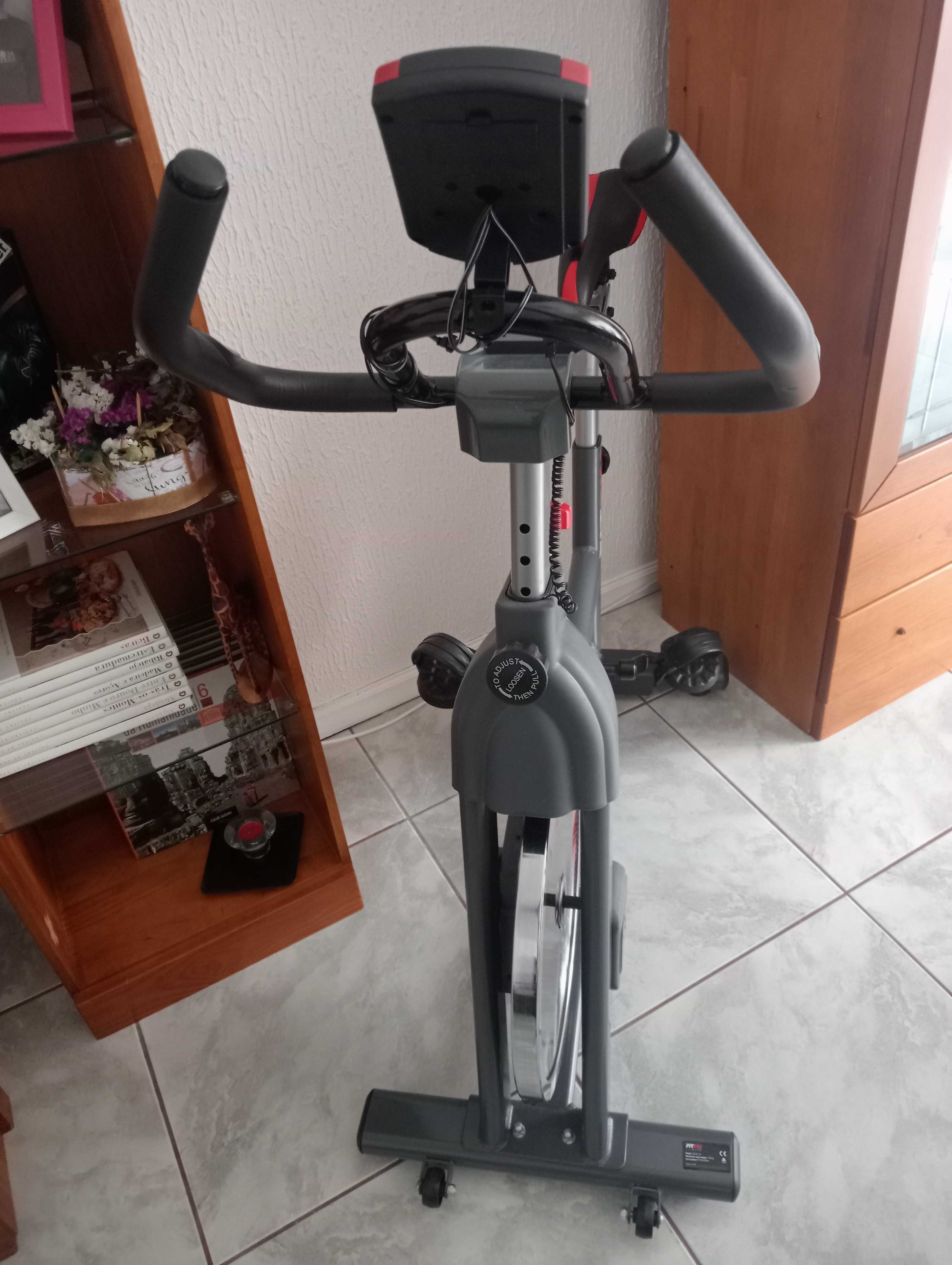 Bicicleta estática Nova