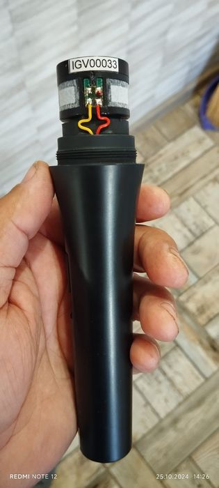 Микрофон вокальный RCF