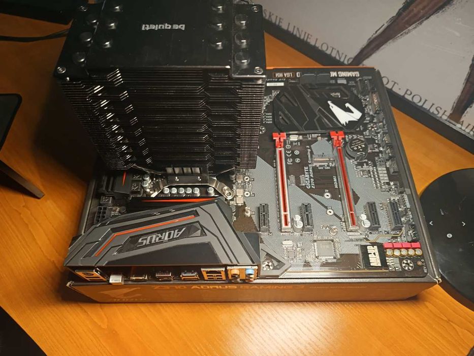 Zestaw komputerowy Gigabyte Z370 AORUS GAMING 3, i8700k, Be Quiet Dark