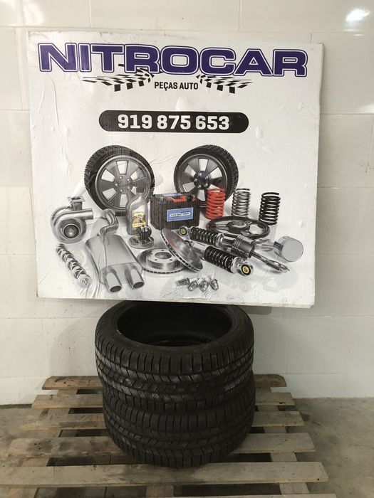 Pneus 225/40/18 profil novos