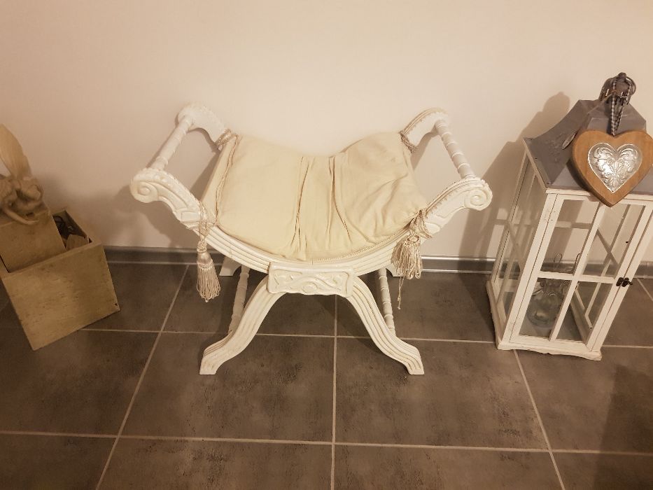 Przepiękne siedzisko szezlong shabby chic