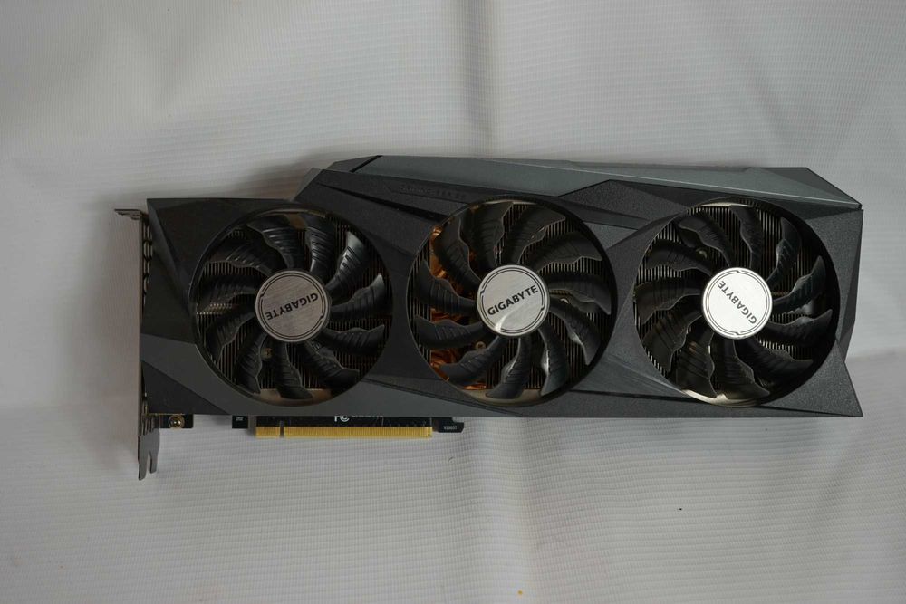 Відеокарта GIGABYTE GeForce RTX 3080 GAMING OC 10G