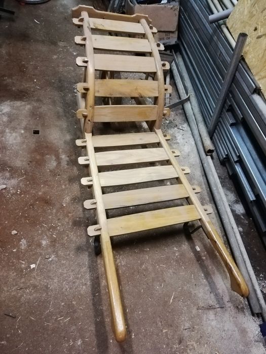 Taczka ogrodowa ozdobna drewniana