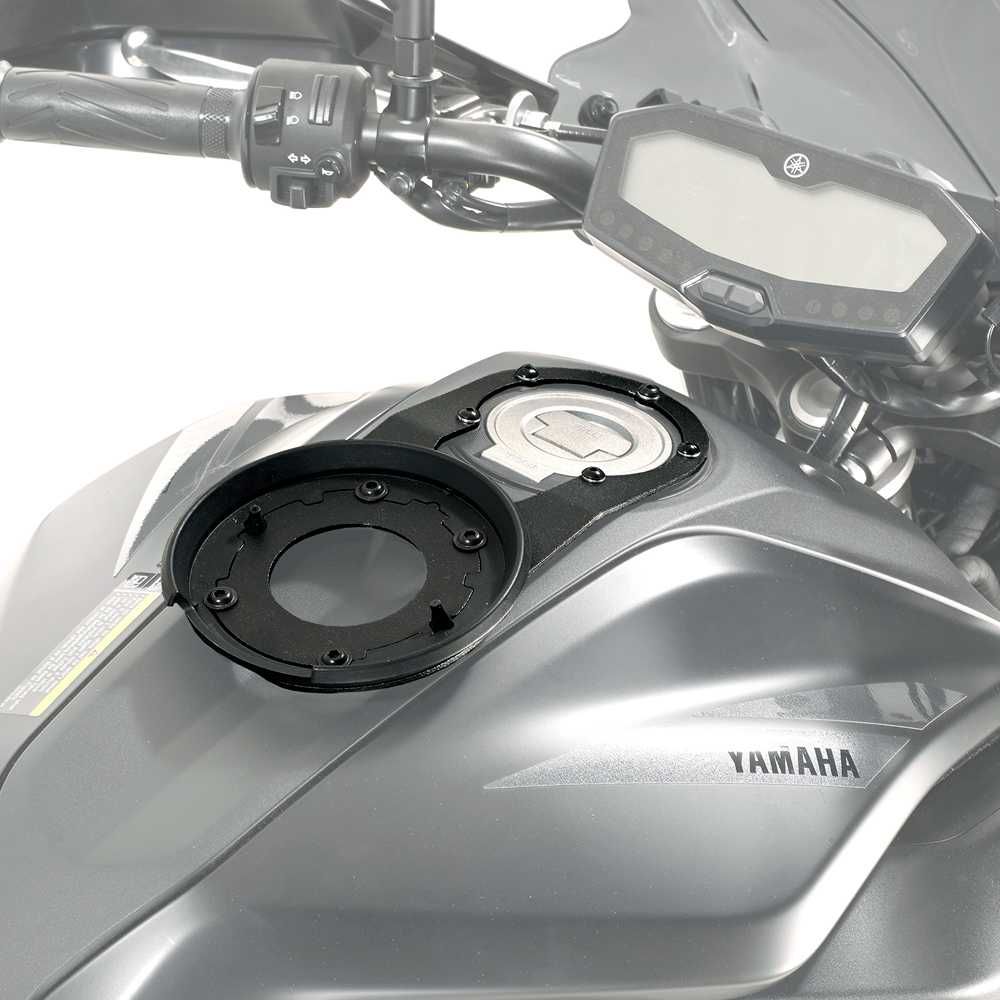 BF36 YAMAHA MT-07 (18 > 20) GIVI mocowanie - tanklock tankbag toreb