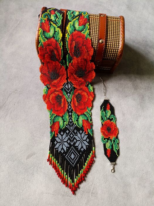 Вироби з бісеру, ціни від 120 грн.