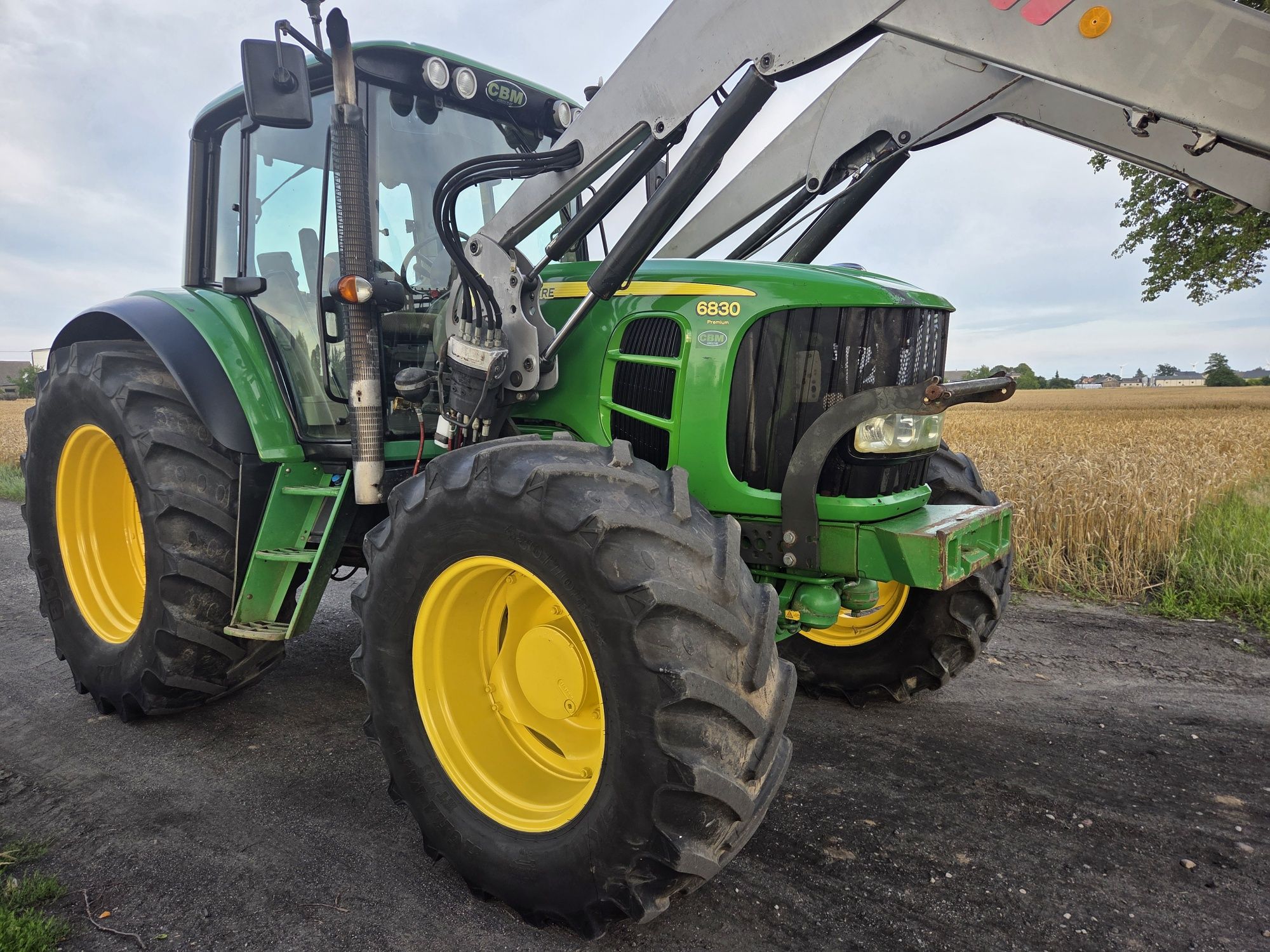 Ciągnik rolniczy john deere 6830 premium, power Quad 
- skrzynia Power