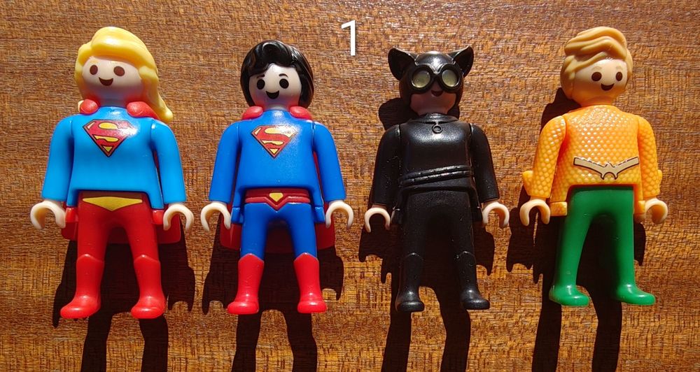 DC Playmobil - Kinder Surprise