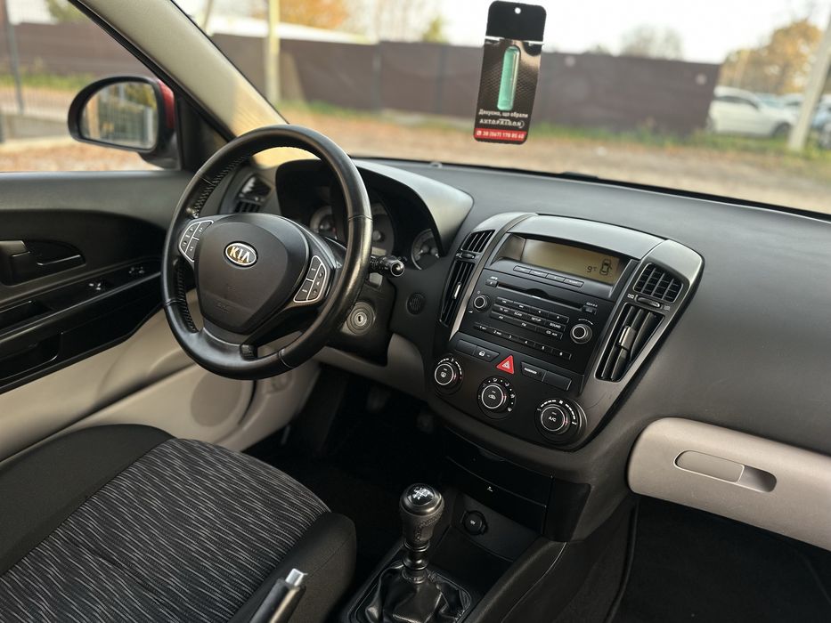 Продам Kia Ceed 2008