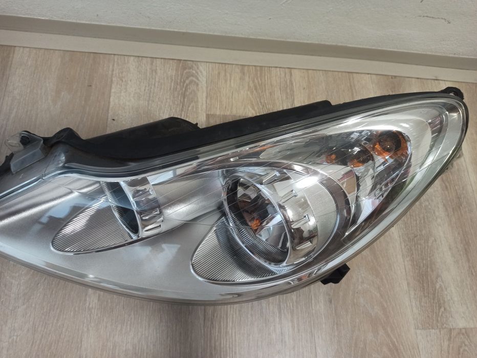Фари Opel Corsa D Valeo