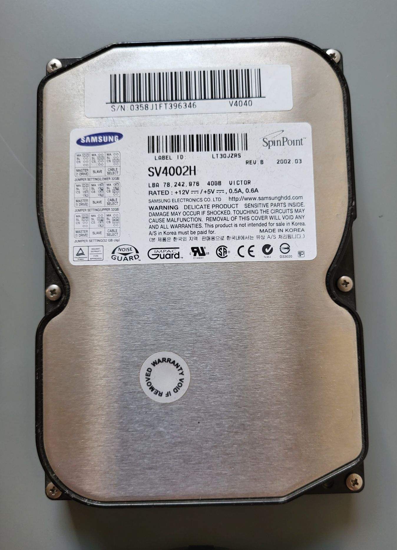 Conjunto de discos HDD (4 SATA + 3 IDE)