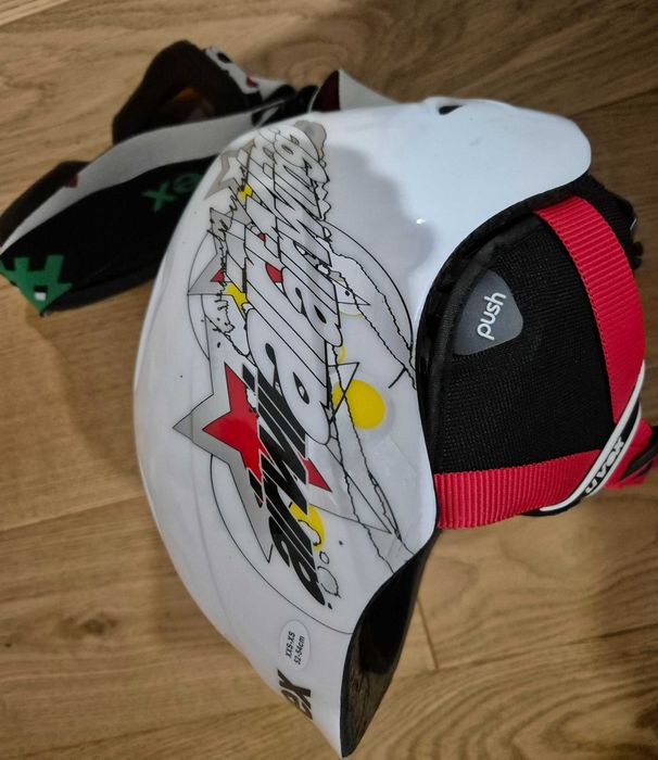 Kask narciarski dziecięcy plus gogle rozmiar 52 - 54 cm