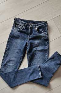 Spodniej jeans H&M