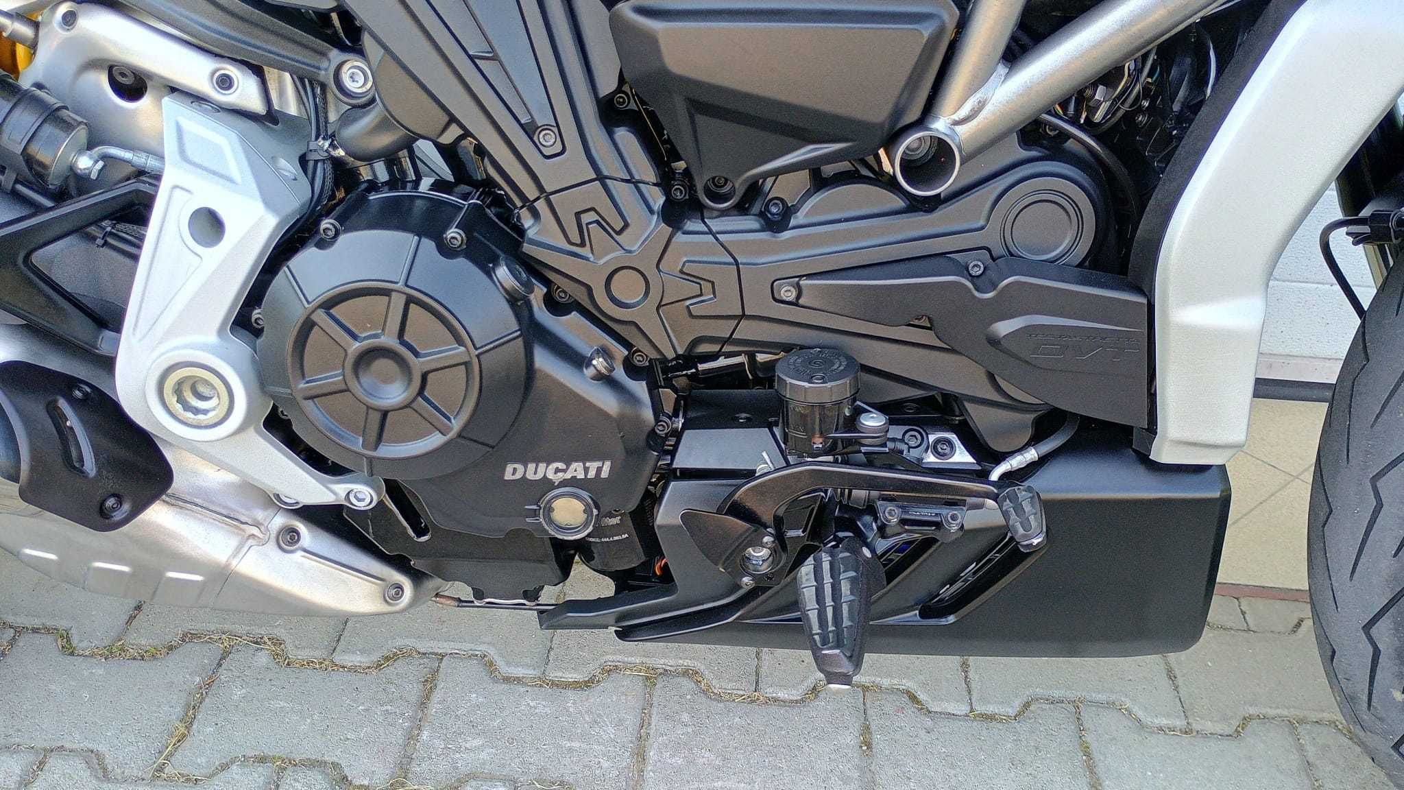 DUCATI DIAVEL XDIAVEL r.2017 x diavel mt01 v-max