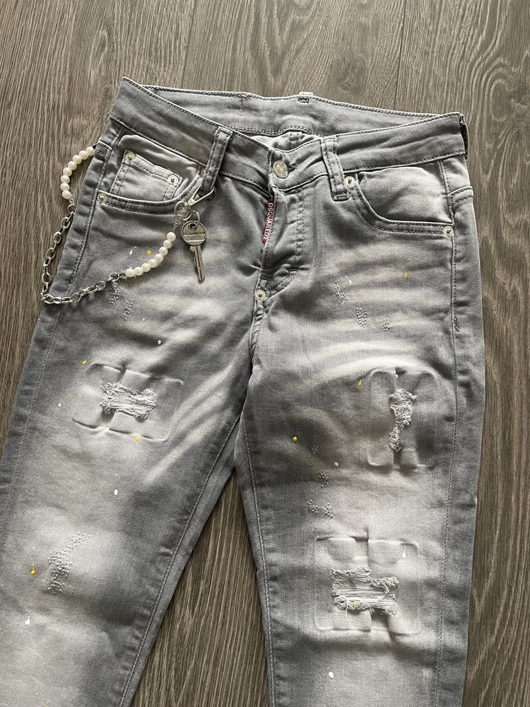 Dsquared spodnie jeansowe przecena