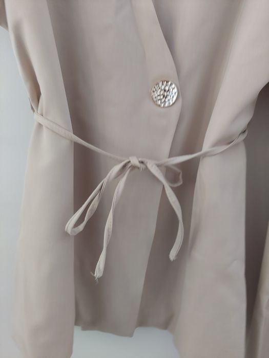 Komplet beżowy,  kamizelka i spodnie