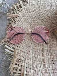 Сонцезахисні окуляри . Рожеві в золотій оправі