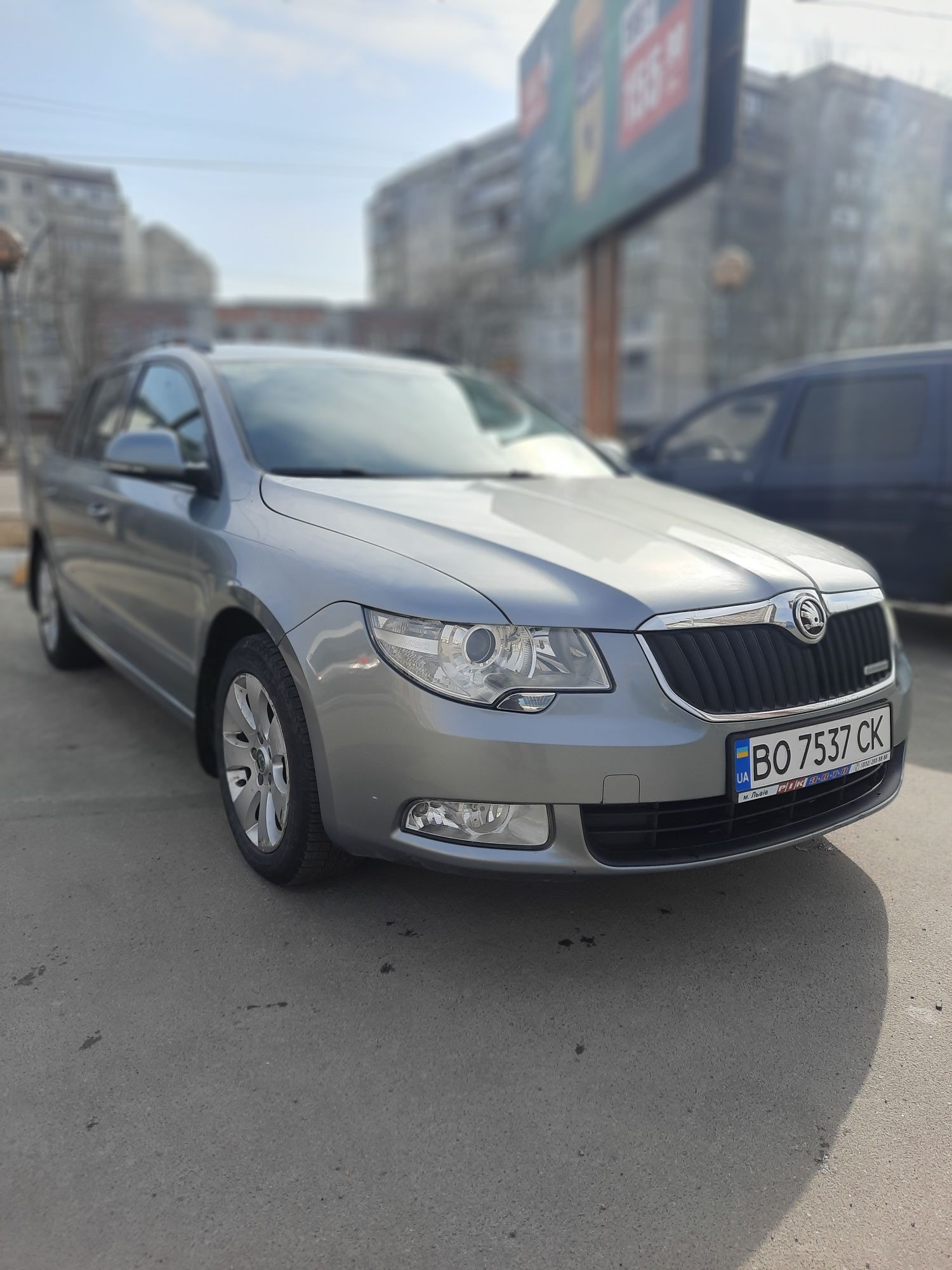 Skoda superb 2012