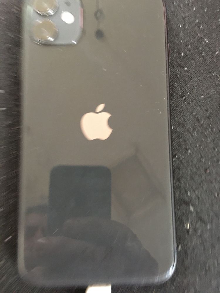Iphone 11 excelente estado