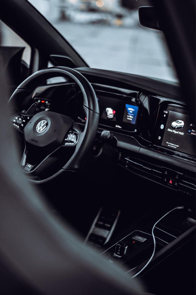 Volkswagen Golf 8 2.0 TSI R DSG