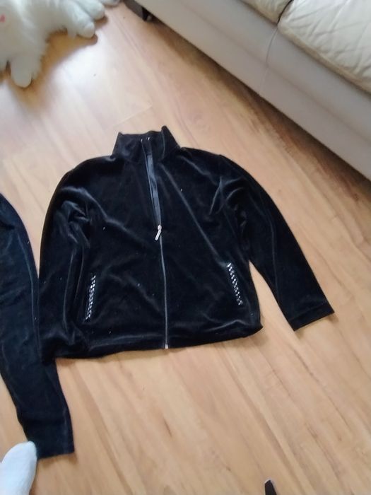 Bluza czarna i spodnie aksamit