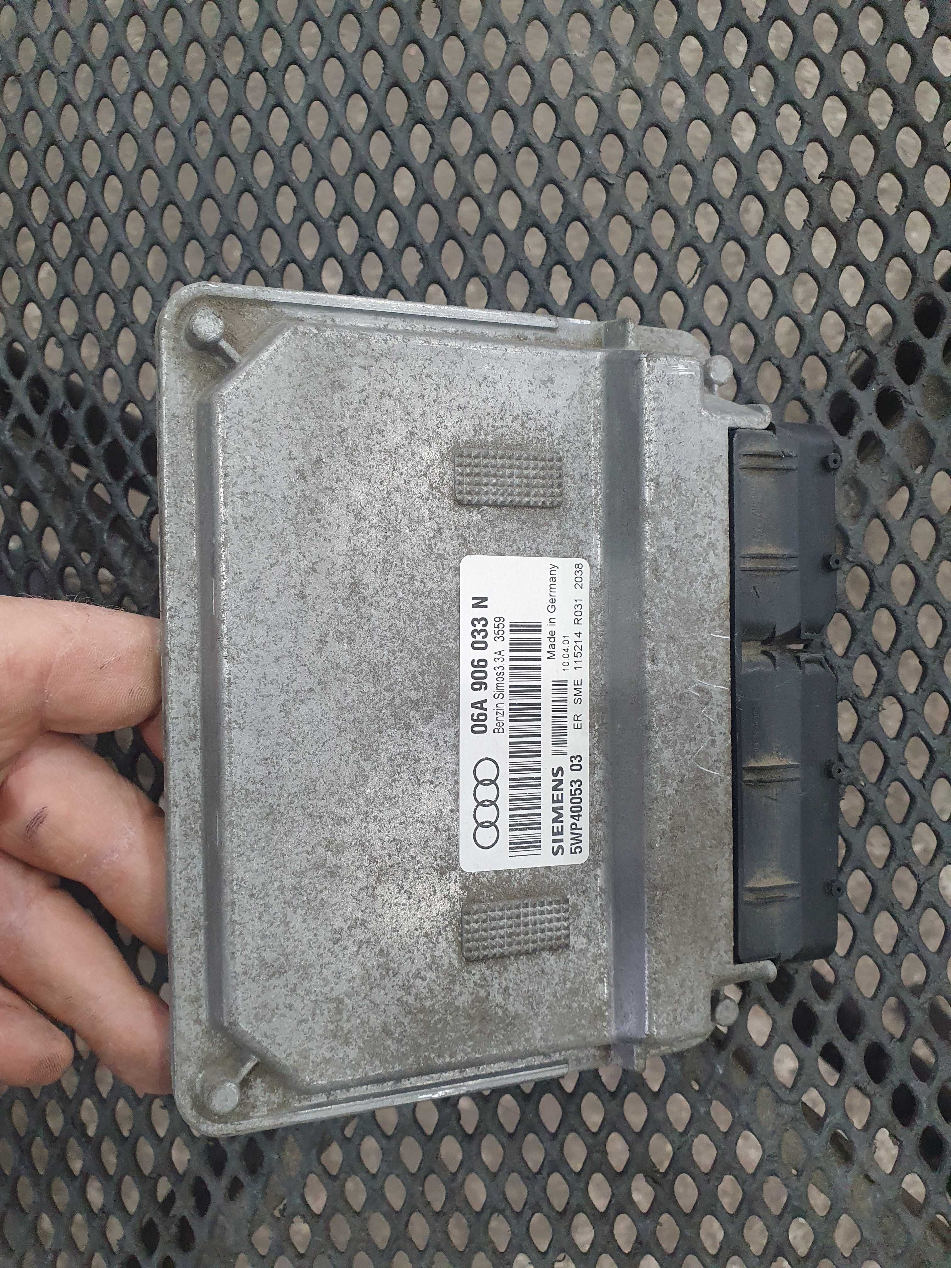 Komputer sterownik silnika audi a3 8l 1.6 benzyna AVU sprawny