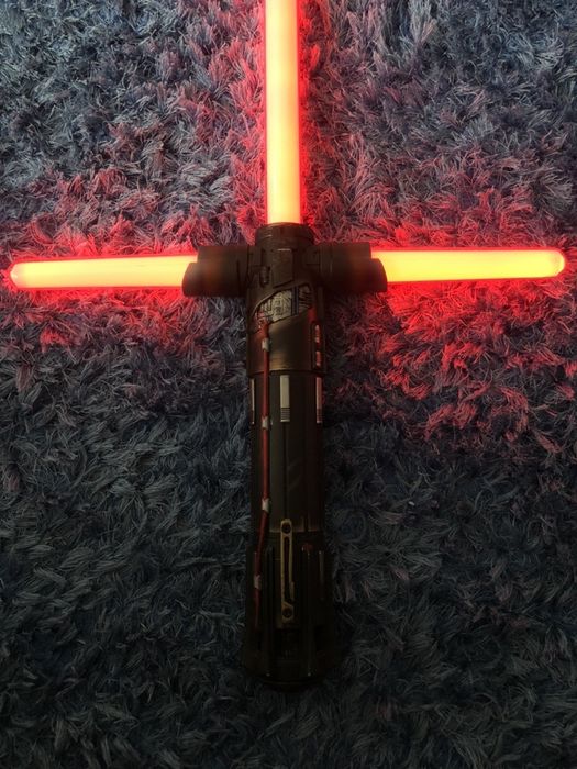 Miecz świetlny star wars Kylo Ren black series force fx lightsaber