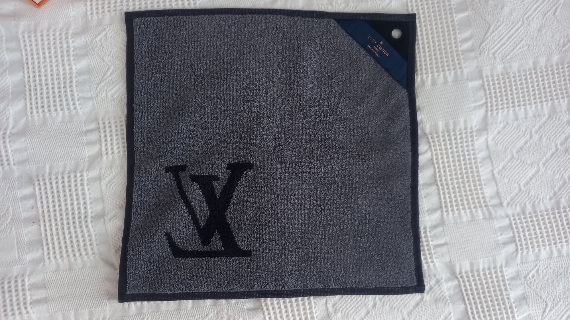 Toalha de golfe Louis Vuitton nova na sua caixa