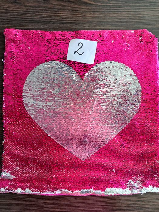 Magiczne poszewki z cekinami na poduszki - 2 sztuki.