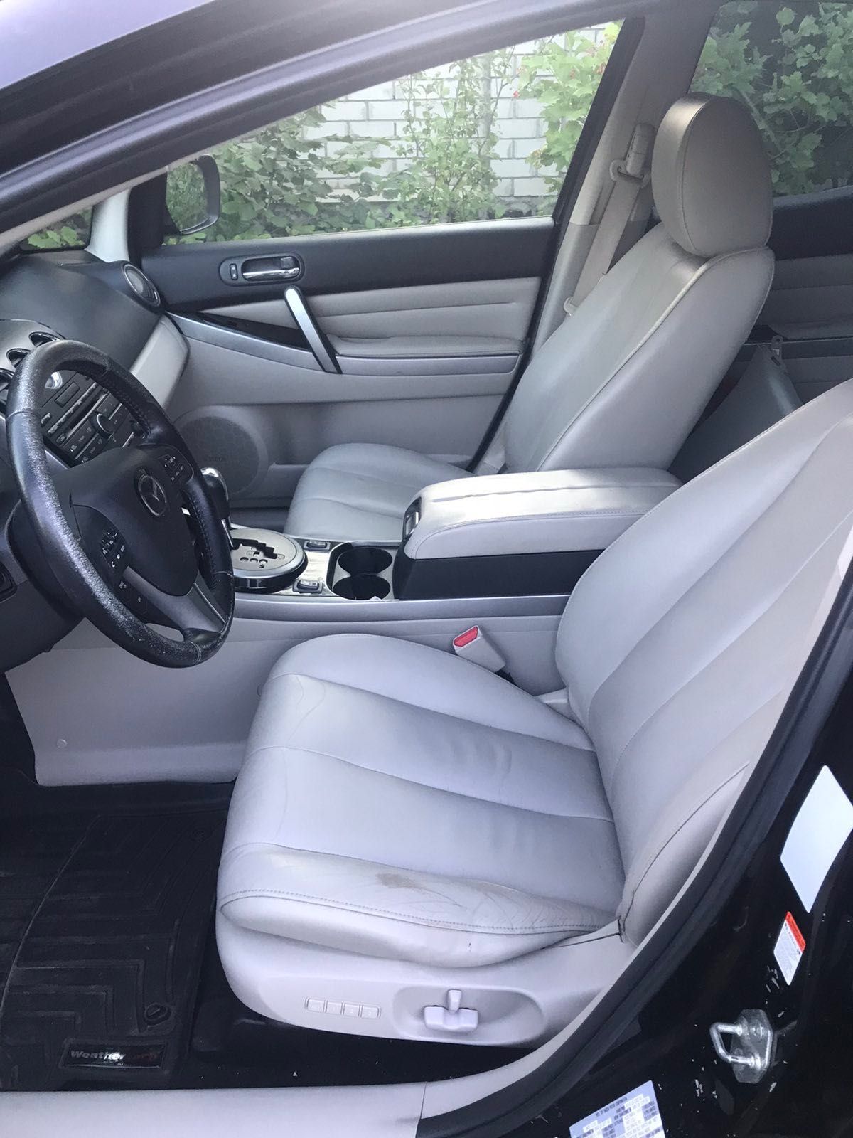 Mazda cx7 2010 рік