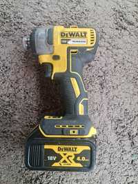 Продам імпакт DeWalt DCF887