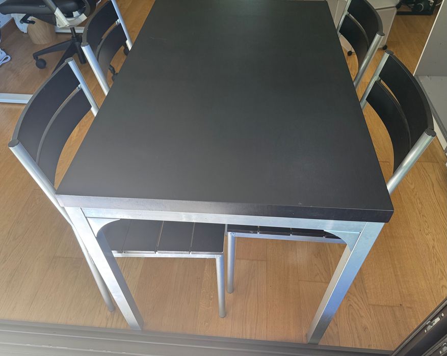 Mesa Sala Refeição + 4 Cadeiras + Mesa Centro