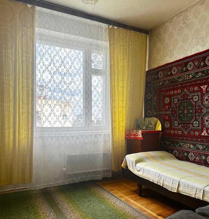 Продаж трикімнатної квартири. Київ, просп. Гонгадзе,7. (Виноградарь)