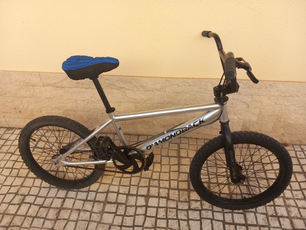 Bicicleta diamondback