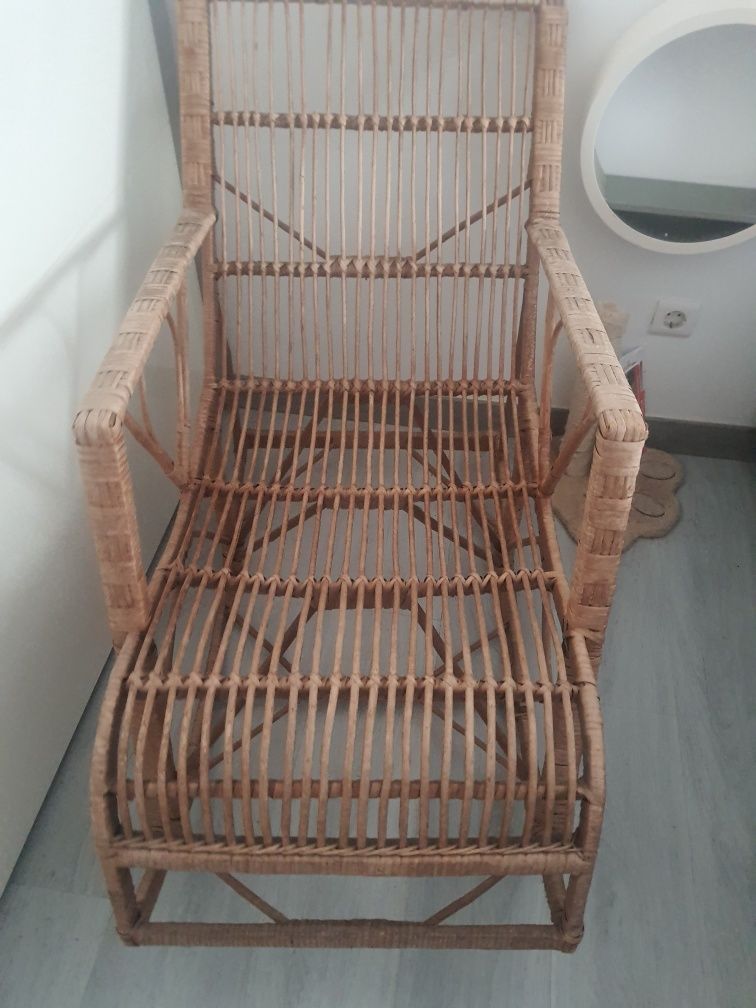 Cadeira em palha feito à mão