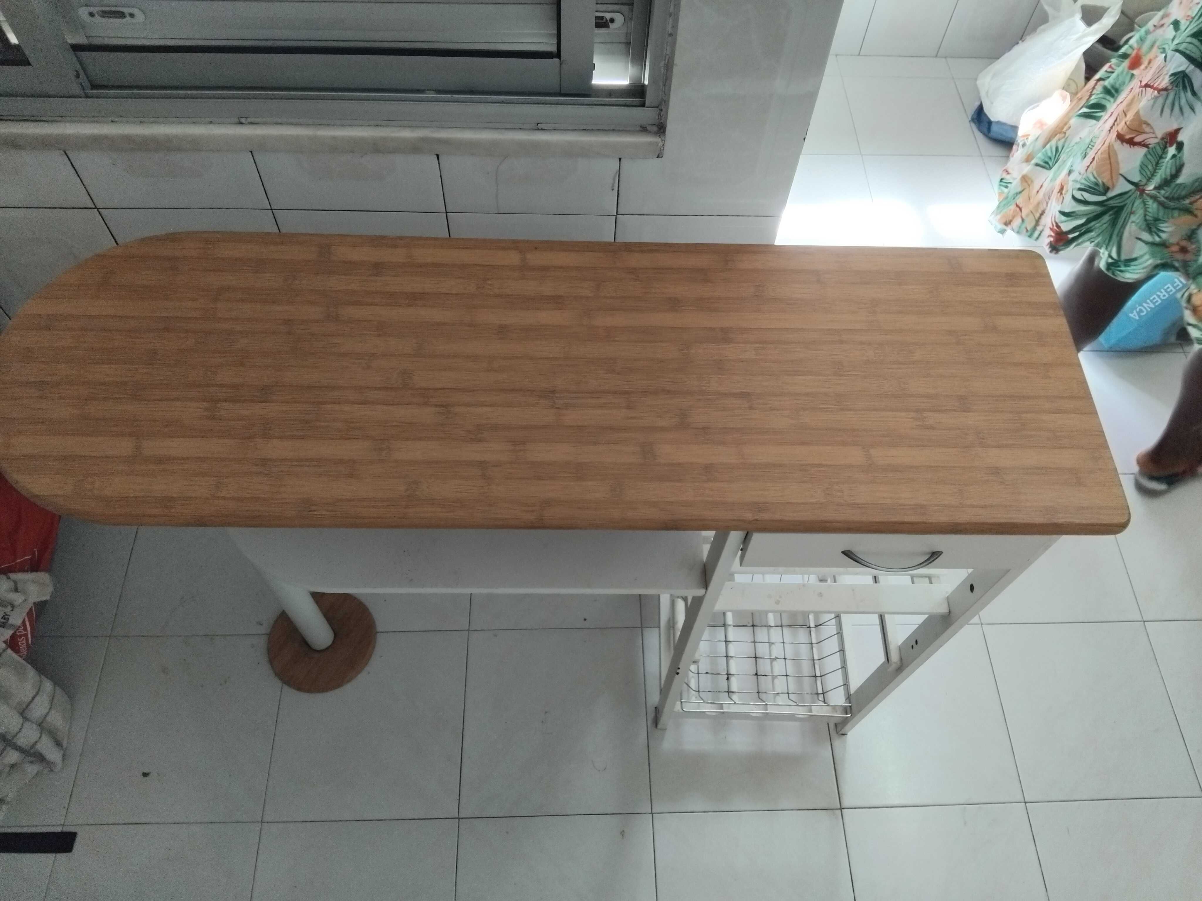 Mesa de cozinha Bar