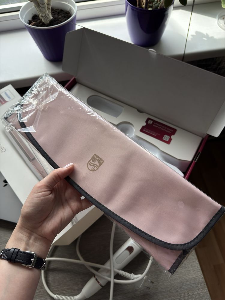 Вирівнювач волосся Philips BHS838/00 з технологією SenselQ