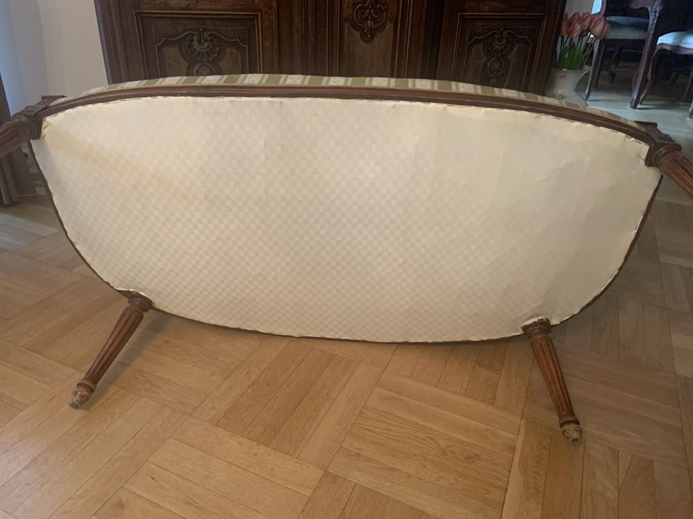 Sofa medalionowa