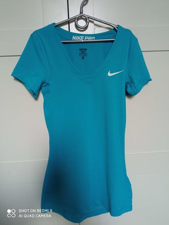 T-shirt sportowy Nike, st. idealny