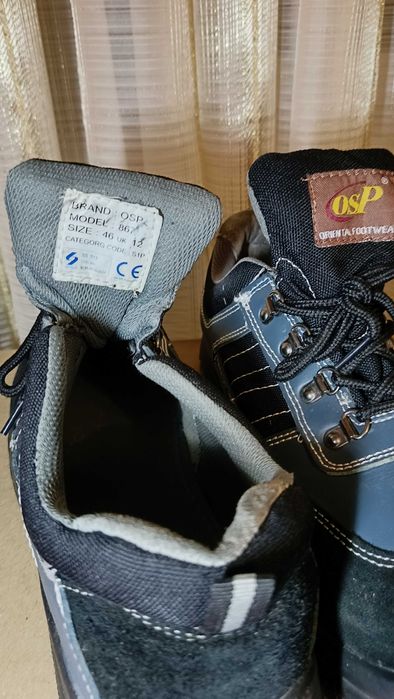 Защитные ботинки с металлическим носком