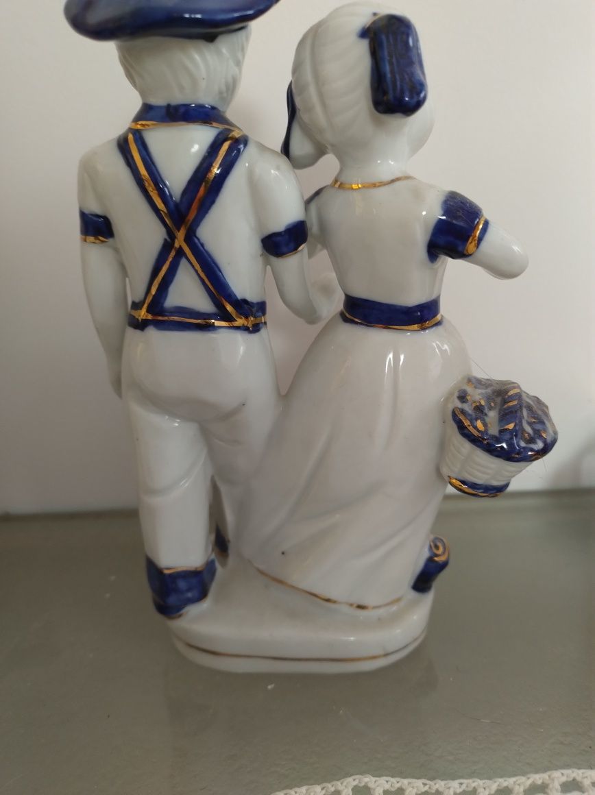 Figurka porcelanowa stara