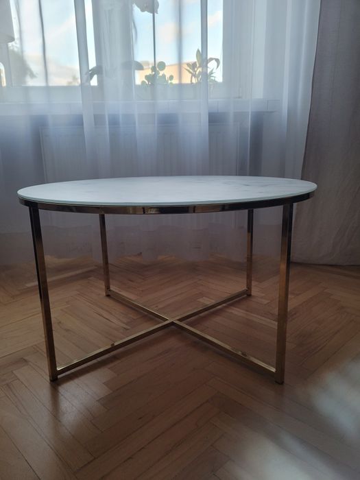 Okrągły stolik kawowy Alisma - marmur, złoto