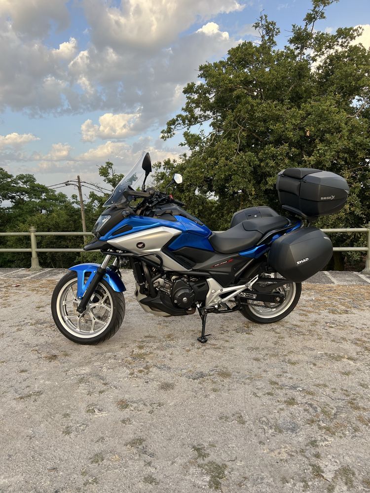 Honda NC750X Azul