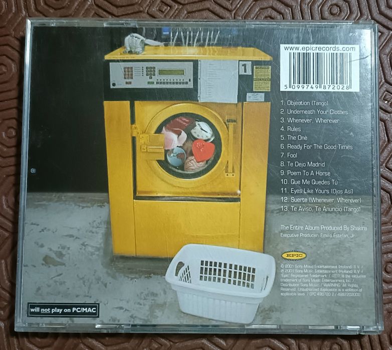 CD  - Shakira...