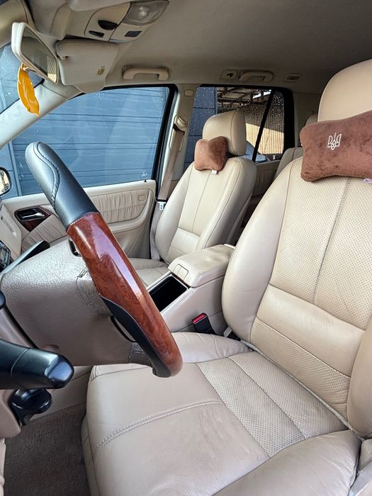 Mercedes-Benz M-Class 2004