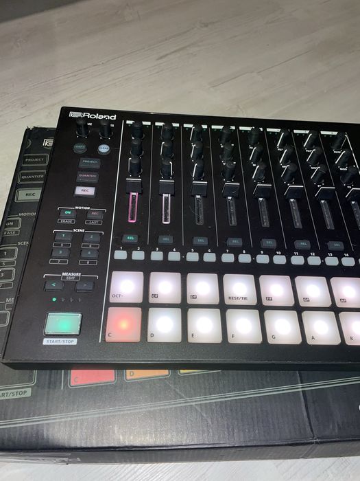 Roland MC707 stan bdb