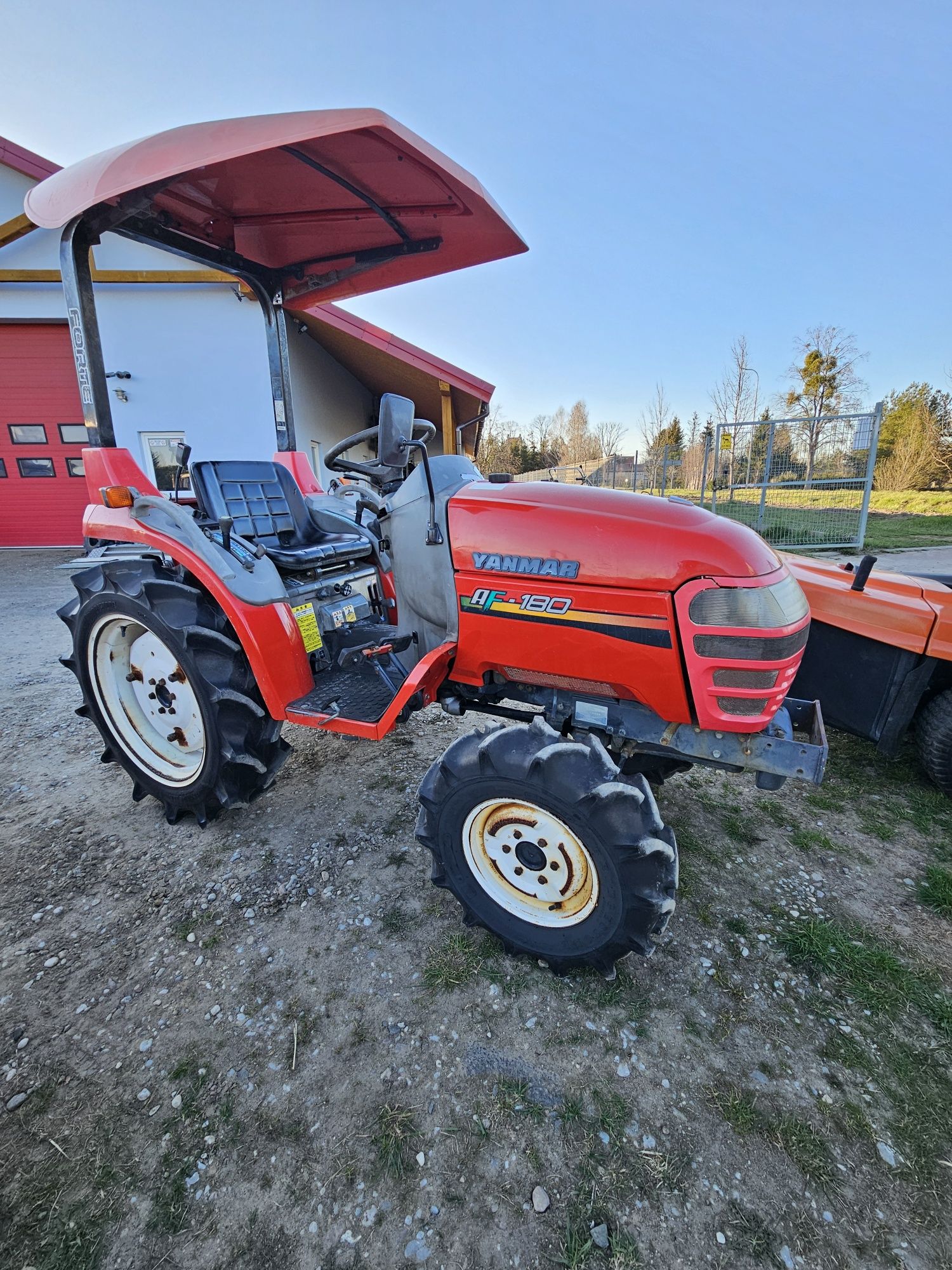 Mini traktorek  Japoński z napędem 4x4