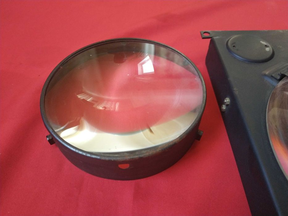 времен ссср Обьектив  лупа увеличительное стекло от киноаппаратуры.