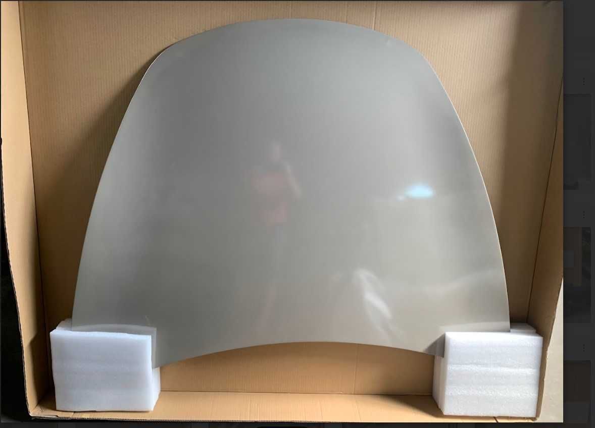 Капот Tesla Model 3