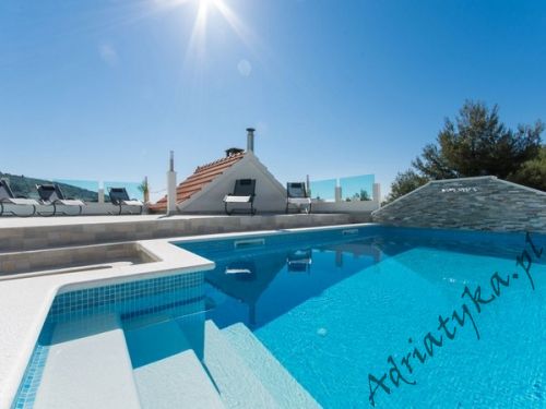 Apartamenty z basenem! Chorwacja Okrug Gornji Ciovo Dom Nocleg Kwatery