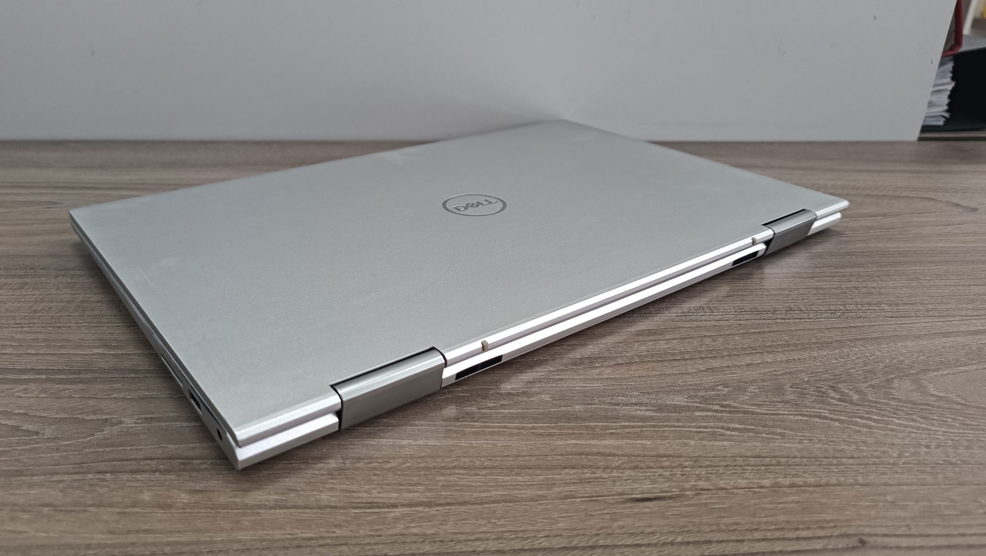 Сенсорный Dell x360 Inspiron 15 / i5-1135G7 / 256GB / 16GB RAM /WIN 11
